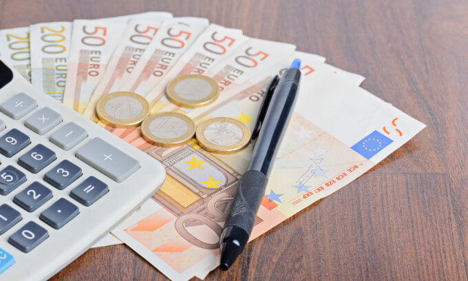 Learn the Value of Budgeting Your Money 